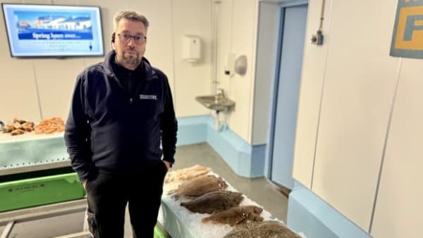 Halvtomme fiskeauktioner sender priserne på fisk i vejret