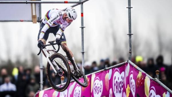 Uovervindelige van der Poel kan tage sit syvende VM-guld: 'Findes ingen som ham'