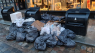 Tomme skraldecontainere og bunker af affald ved skraldeøer: 'Man ville kunne gøre en kæmpe indsats med et lille skub'