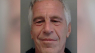 En påstået fødselsdagshilsen til Epstein får nu Trump til at true medie med søgsmål