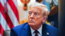 Konspirationsteorierne om Trumps helbred eksploderer