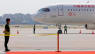 Kinas første store passagerfly har taget jomfrurejsen