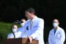 Trumps læge erkender glansbillede: Præsidenten havde høj feber og fik ilt