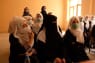 DR er taget med Taliban på charmeoffensiv i pigeskole: 'Dæk dit ansigt til'