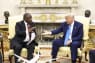 Trump i endnu et voldsomt mundhuggeri med regeringschef: Anklager Sydafrika for folkemord for rullende kameraer