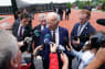 Biden joker med at være inkompetent efter kritisk bog om hans helbred