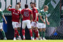 Græsk røg og en by i røde farver: Vejle bliver i Superligaen